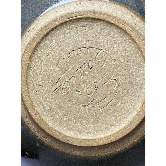 Studio Art Pottery Bowl Signed Ferris 83 Cobalt Blue Iris Flowers Salt Glaze 10" - Picture 4 of 5